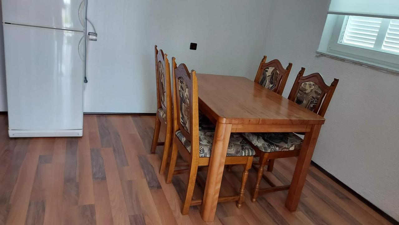 Apartman Zahira Карлобаг Экстерьер фото
